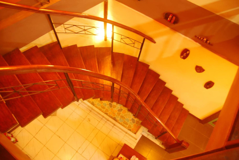 Others 5, Centro Mactan Suites, Lapu-Lapu City