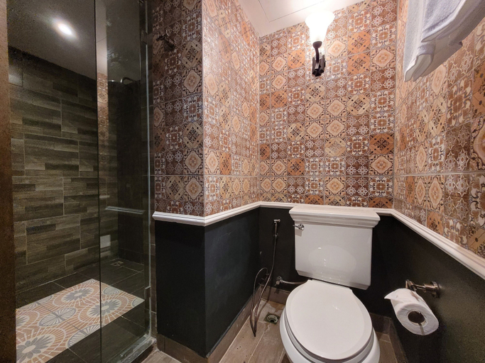 Bathroom 5, Quba by Montraj Pattaya, Pattaya
