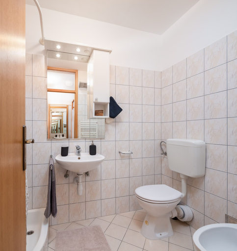 Bathroom 4, Modern apt With Terrace 4 min Walk to the Beach, Split