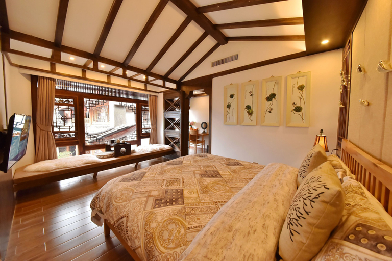 Bedroom 2, Li Jiang Tang Feng Yard No.3, Lijiang