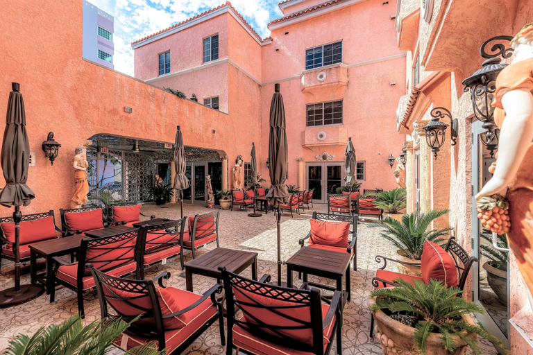 Food & Drinks 5, Secret Garden Miami Beach, Miami-Dade