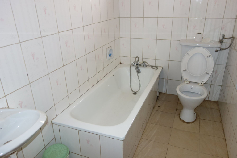 Bathroom 3, Satellite Hotel, Kampala