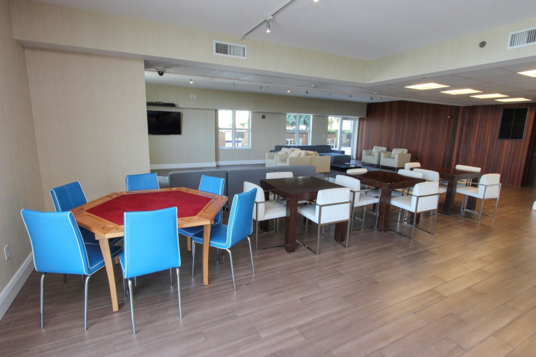 Food & Drinks, Bluebird Suites in Brickell, Miami-Dade