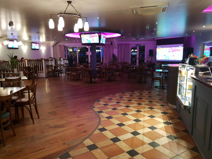 Food & Drinks 5, Park Home in Golden Sands Holiday Park, Conwy