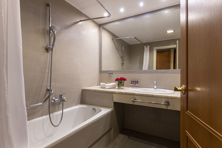 Bathroom 5, Amalia Hotel Nafplio, Peloponnese