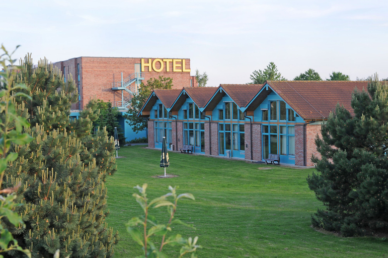 Exterior & Views 2, Best Western Parkhotel Brehna-Halle, Anhalt-Bitterfeld