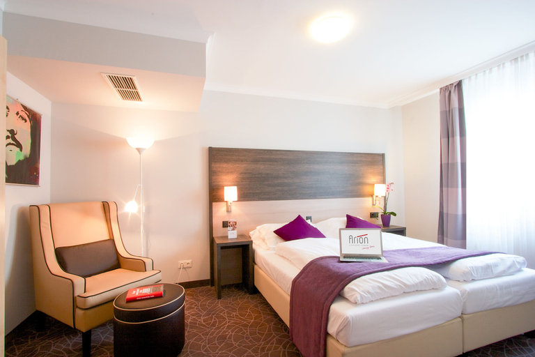 Bedroom 3, 24hours Apartment Hotel, Wien