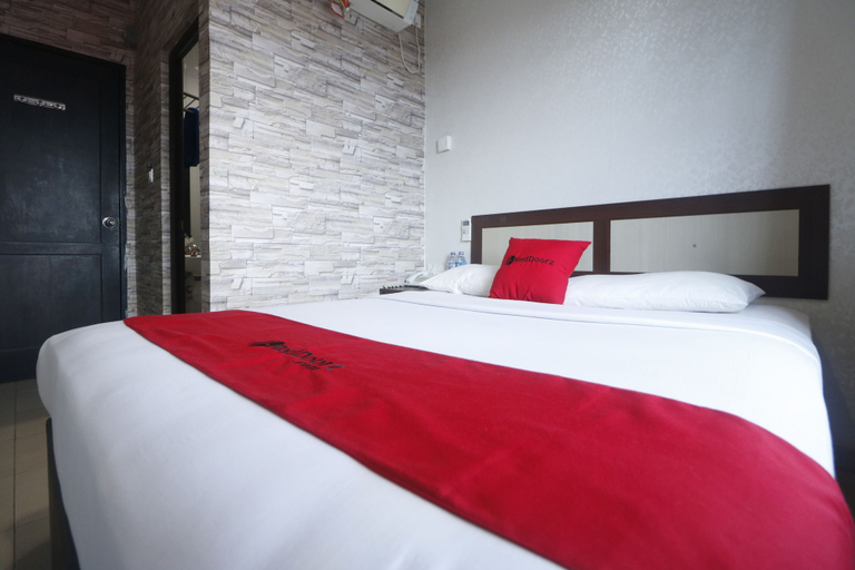 Bedroom 3, RedDoorz @ Batu Aji Batam, Batam