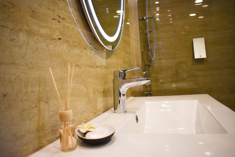 Bathroom 5, Nobel Gallery Hotel, Belgrade