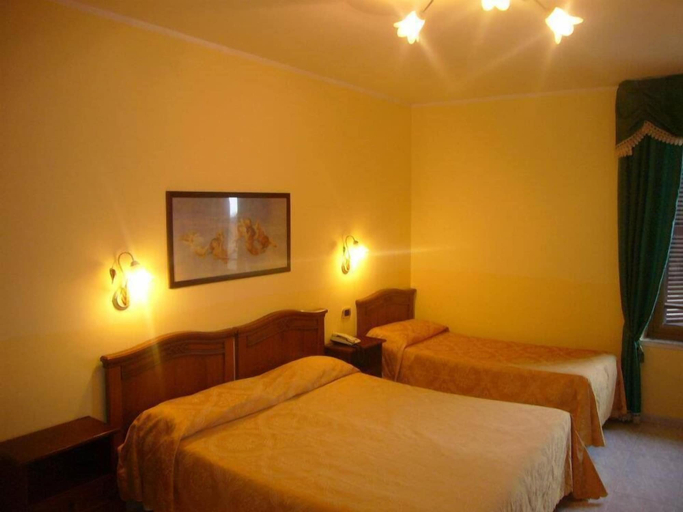 Bedroom 4, Villa Altieri, Rome