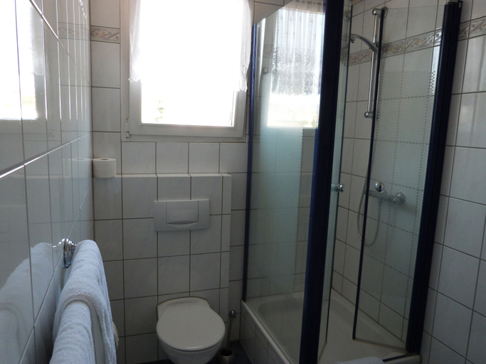Bathroom 5, Hotel Restaurant Jägerhof, Mayen-Koblenz