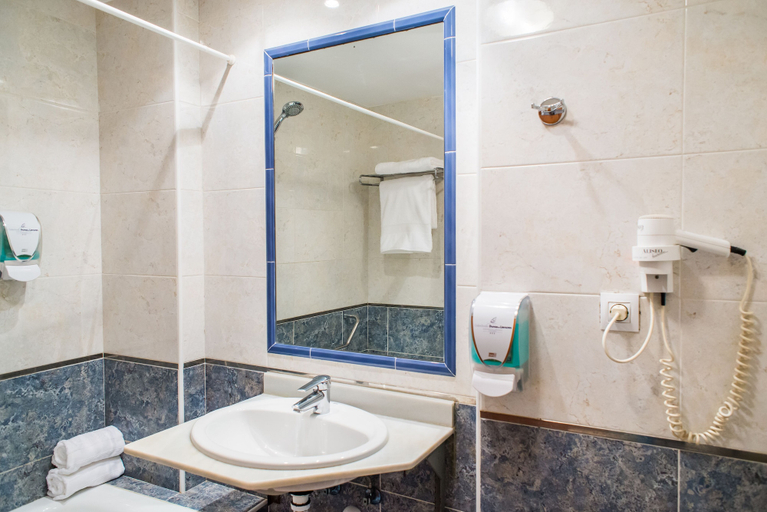 Bathroom, Apartamentos Dunas de Liencres, Cantabria