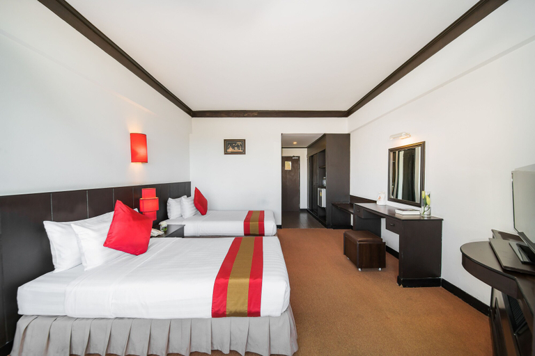 Bedroom 4, Mountain Beach Resort, Pattaya