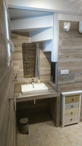 Bathroom 5, Le Jasmin, Alpes-de-Haute-Provence
