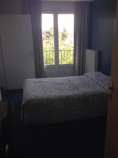 Bedroom 2, Le Costellan, Ain