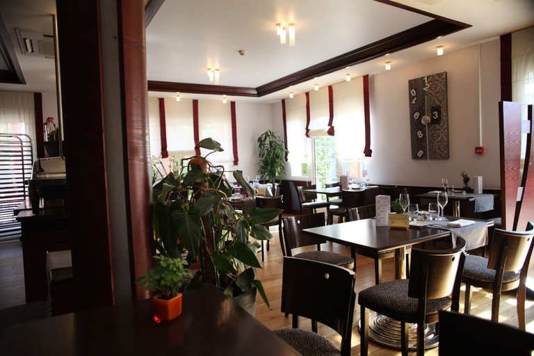 Food & Drinks 5, Cottage Logis hôtel-restaurant, Esch-sur-Alzette