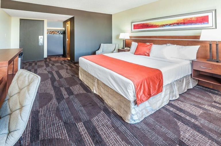 Bedroom 3, Bedfort Inn & Suites, Division No. 11
