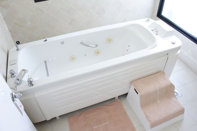 Bathroom 4, Hôtel Le Consul, Bab Bhar
