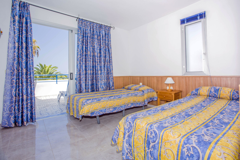 Bedroom 3, Apartamentos Puerto Colon Club, Santa Cruz de Tenerife