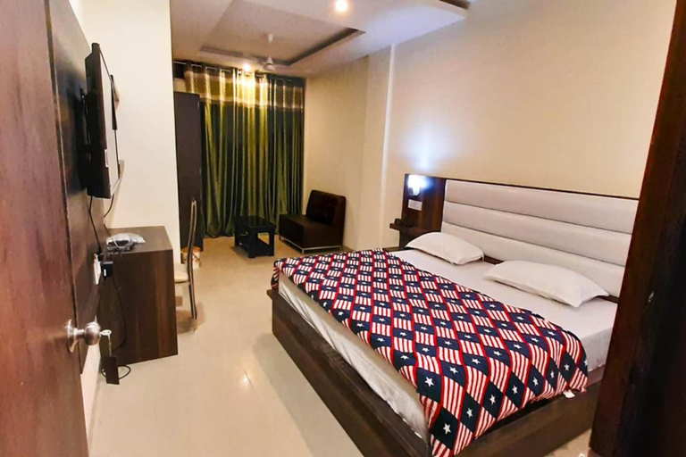 Bedroom 1, Hotel Green Park, Sahibzada Ajit Singh Nagar