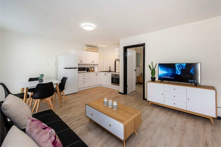 Others 5, Convenient 1BR Apartment Close to Foreshore & Cbd, Perth
