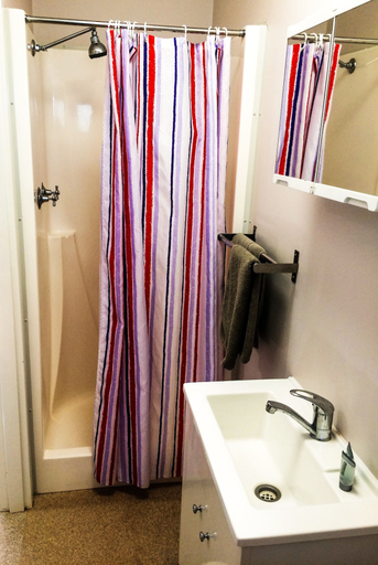 Bathroom 3, Spinifex Hotel, Derby-West Kimberley