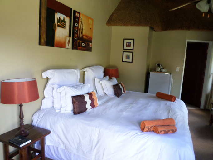 Bedroom 3, Ditholo Game Lodge, Waterberg