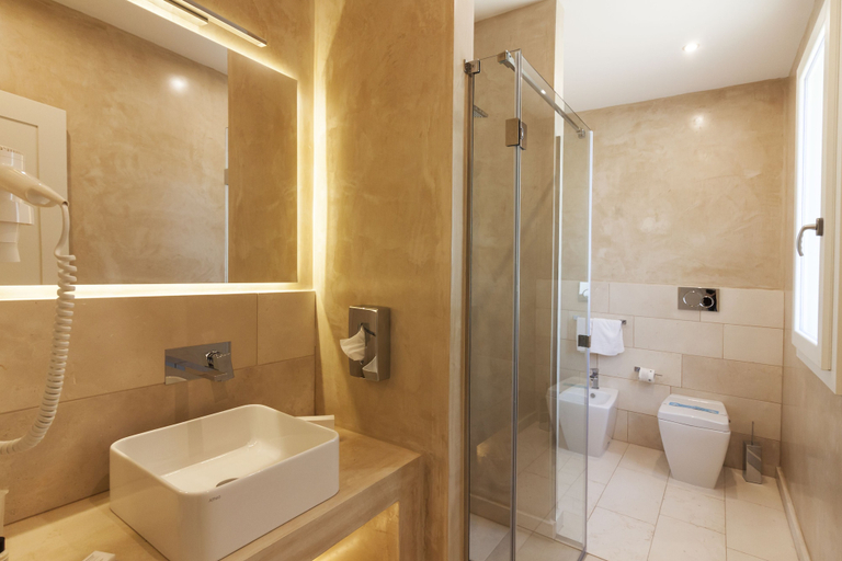 Bathroom 4, Tenuta Montiró, Lecce