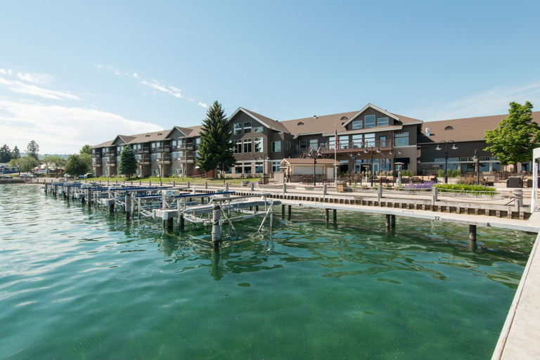 Exterior & Views 2, Kwataqnuk Resort, Lake