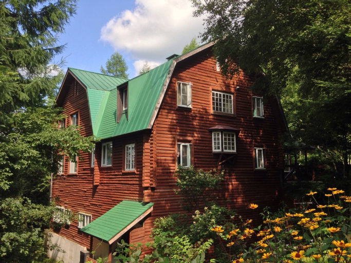 Resort Garni CORU, Nagawa