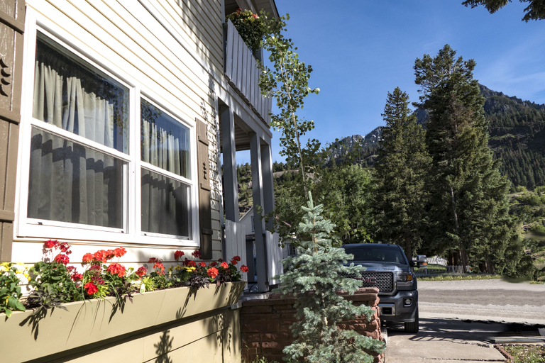 Exterior & Views 2, Abram Inn & Suites, Ouray