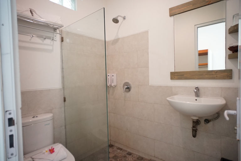 Bathroom 3, Royal Regantris Villa Karang, Lombok
