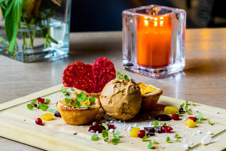 Food & Drinks 7