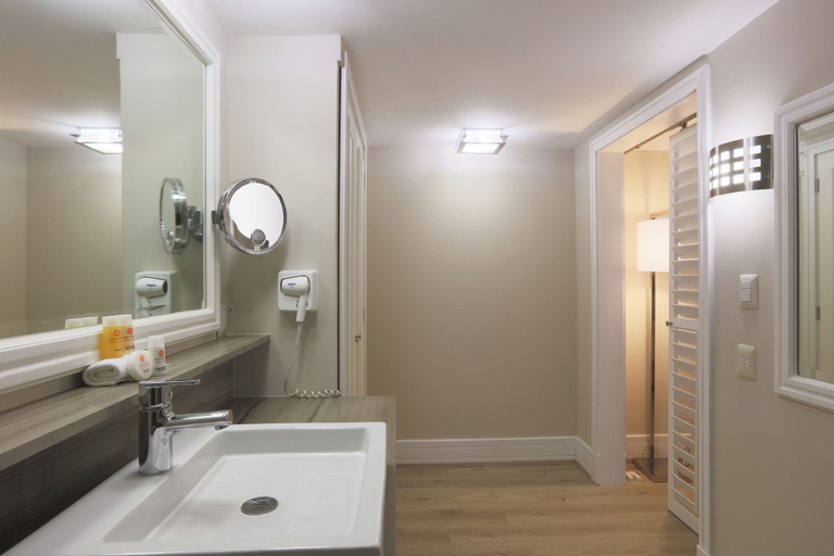 Bathroom 4, Krystal Satélite María Bárbara, Atizapán de Zaragoza