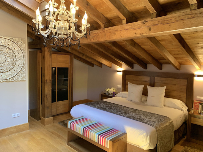 Bedroom 2, Akla Hotel Suites Valles Pasiegos, Cantabria