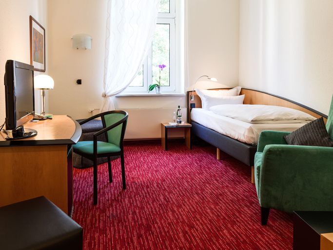Bedroom 5, VITALHOTEL ambiente, Prignitz