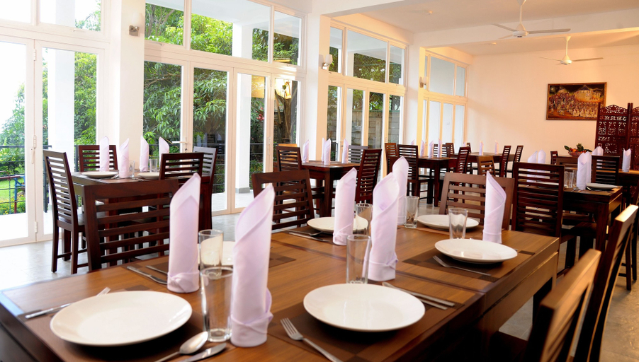 Food & Drinks 5, The Kandyan Villa, K.F.G. & G. Korale