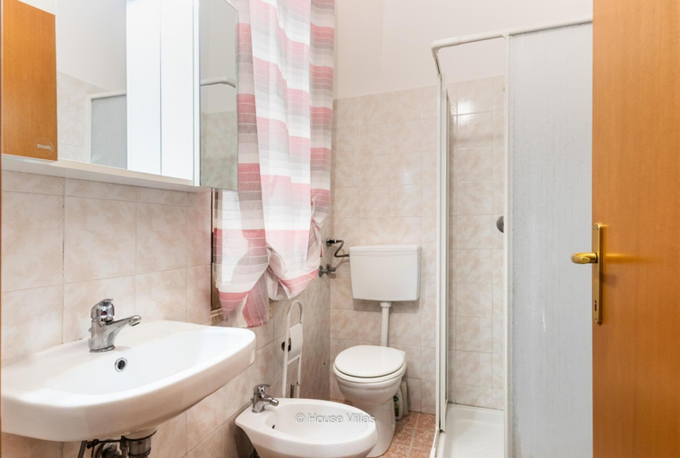 Bathroom, Le Dimore Di Ercole Appartmento 1, Syracuse