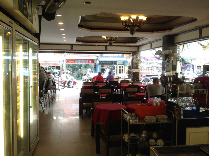 Food & Drinks 5, Katesiree House, Pattaya