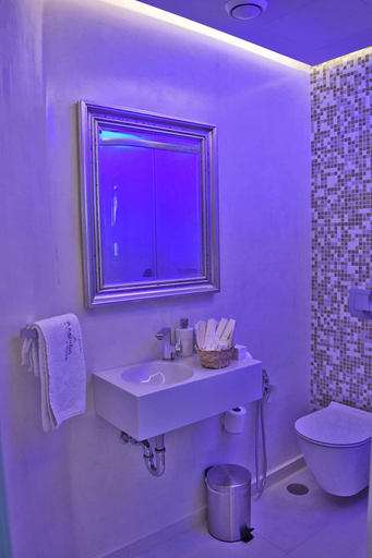 Bathroom 5, Aegialis Hotel & Spa, South Aegean