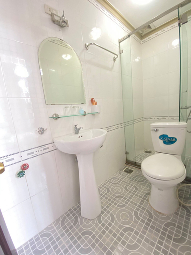 Bathroom, Thanh Tung Hotel, Ninh Kiều