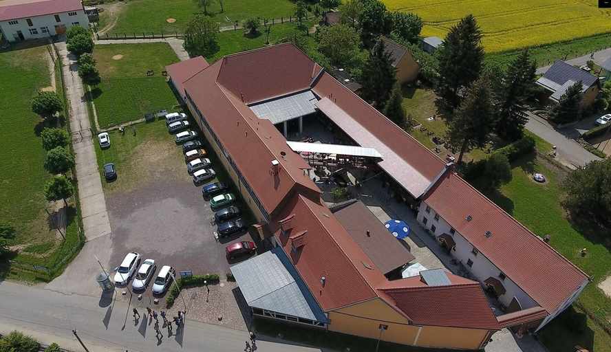 Exterior & Views 1, Hotel Sonnekalb, Burgenlandkreis