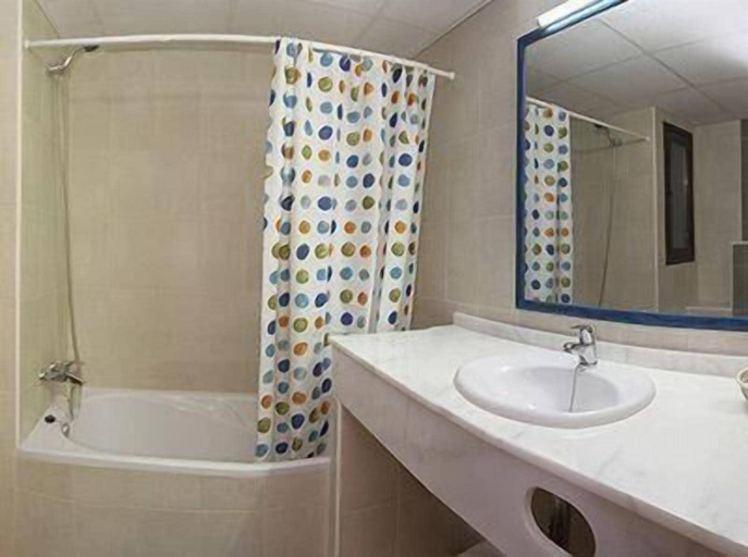 Bathroom 5, Apartamentos San Francisco, Baleares