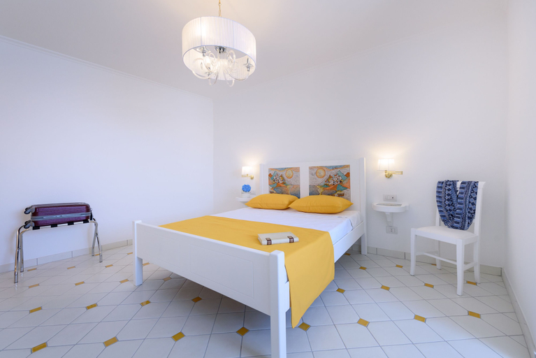 Bedroom 4, Vista D'Amalfi, Salerno