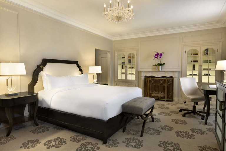 Bedroom 4, Fairmont Hotel Vancouver, Greater Vancouver