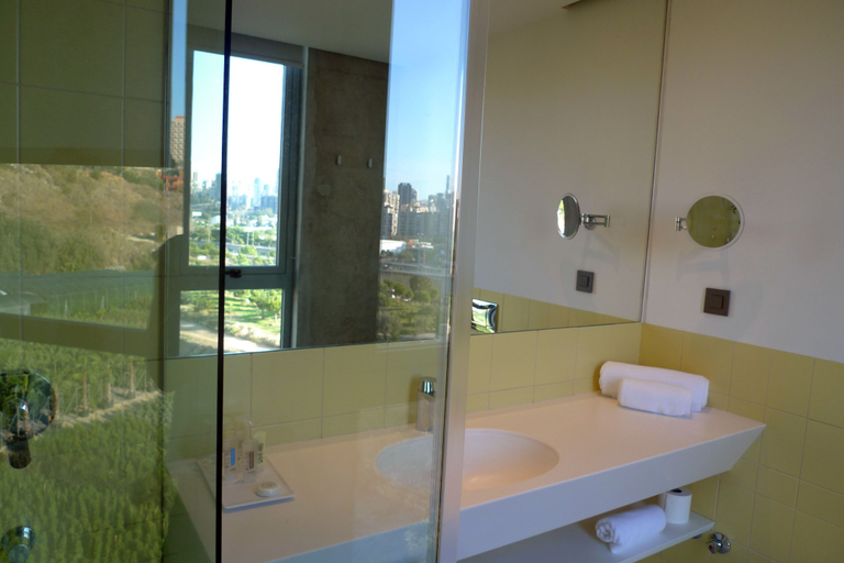 Bathroom 5, Bossa Nova Beirut Hotel, El Metn