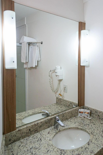 Bathroom 5, Hotel Malibu Inn, Campinas