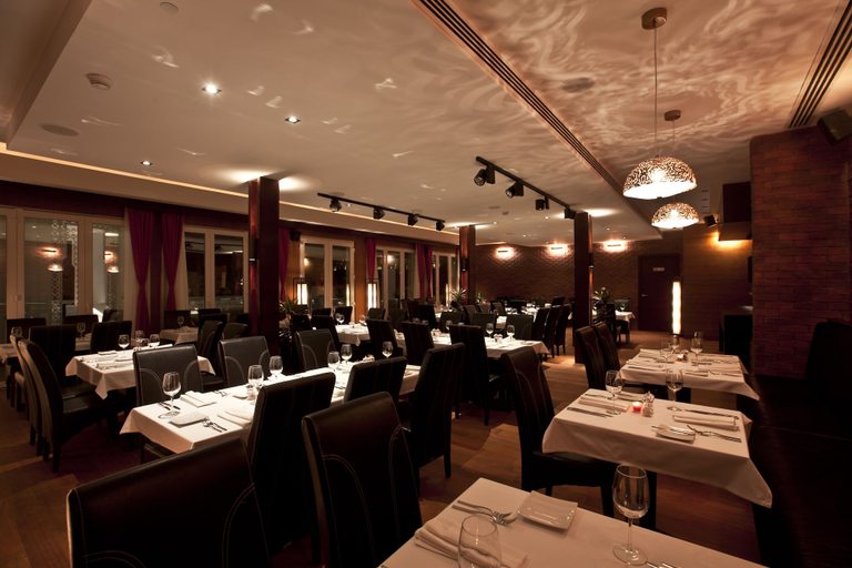 Food & Drinks 5, Zubarah Hotel, Doha