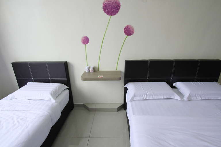 Bedroom 3, Max Inn Suite Hotel, Batu Pahat