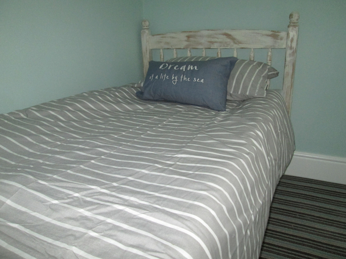 Bedroom 2, The Old Kitchens, Isle of Wight